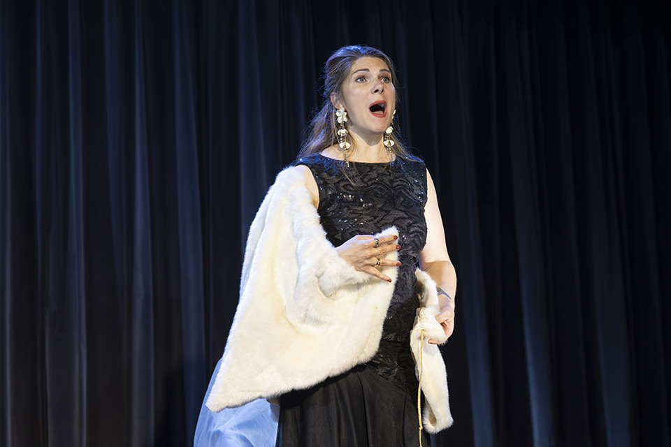 151A_ Elsa Garcia_Gprobe _ZBibliothek_0485